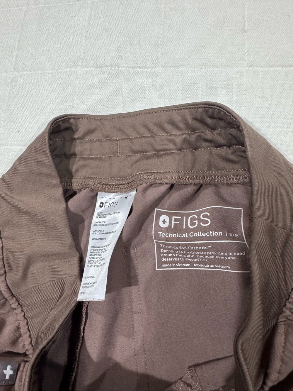 Figs Scrubs Pants - Picture 12 of 13